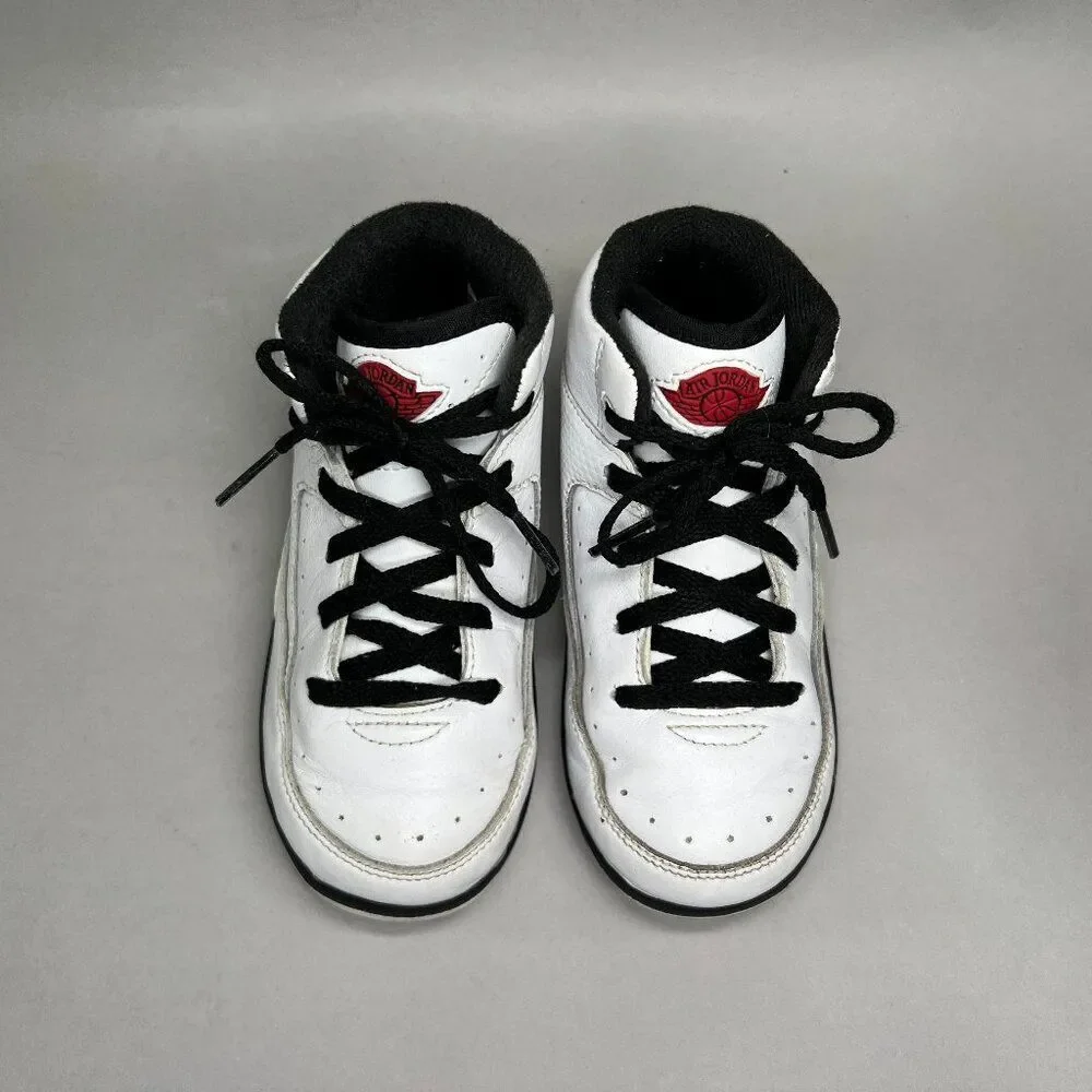 Jordan 2 Retro OG Chicago Shoes Youth‎ Size 10C White Leather Air Jordan Retro